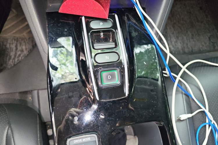 Used Honda e:NP1 2023 420 km Vision Edition Gear Lever
