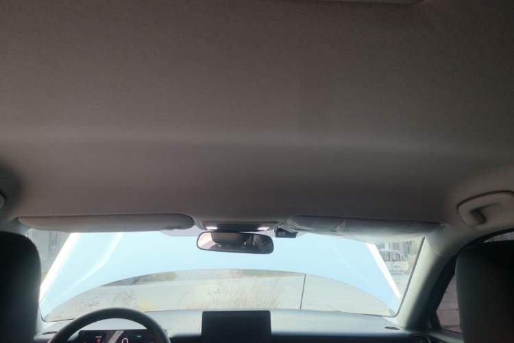 Used Honda e:NP1 2023 420 km Vision Edition Headliner