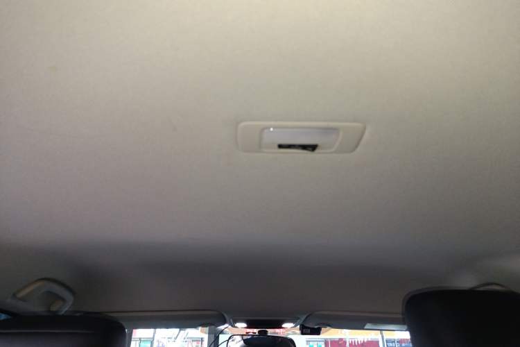 Used Honda e:NP1 2023 420 km Vision Edition Headliner