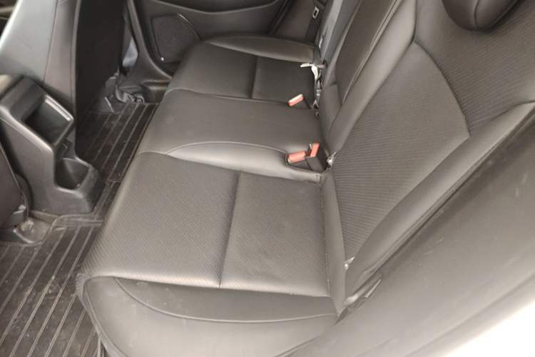 Used Honda e:NP1 2023 420 km Vision Edition Left Rear Seat