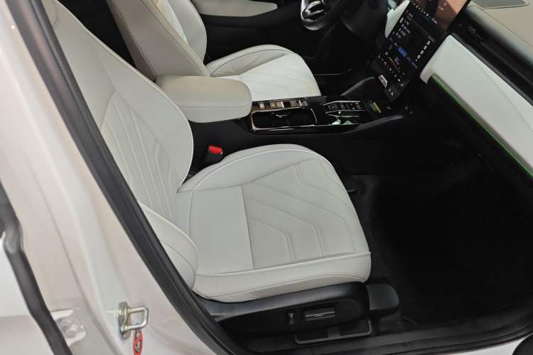 Used Honda e:NP1 2023 510 km Zhanji Version Right Front Seat