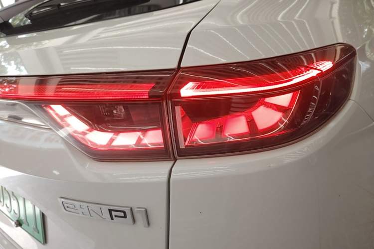 Used Honda e:NP1 2023 420 km Vision Edition Right Rear Taillight