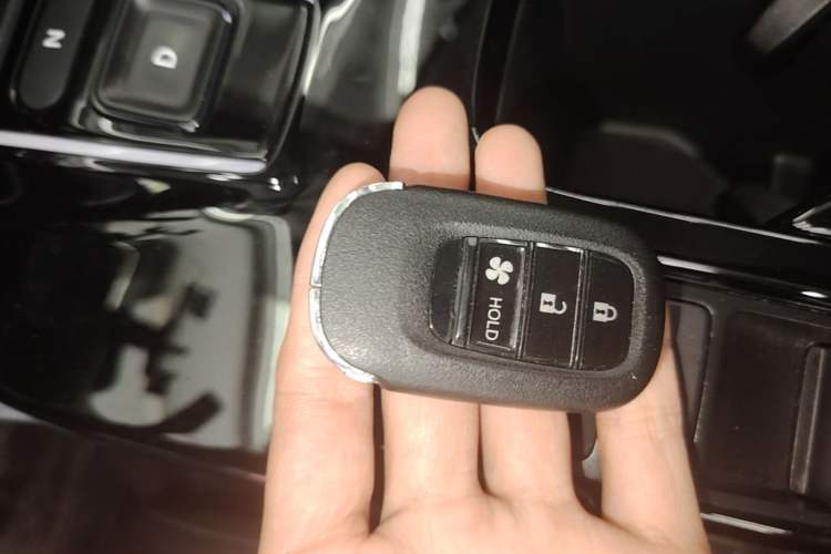 Used Honda e:NP1 2023 420 km Vision Edition Vehicle Key