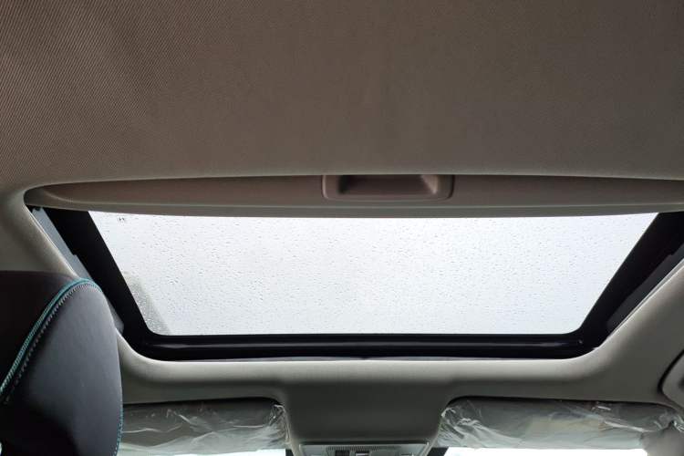 Used Honda e:NP2 2024 Advanced Edition Headliner