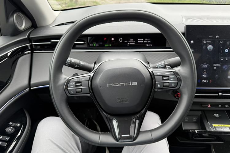 Used Honda e:NP2 2024 Advanced Edition Interior 7