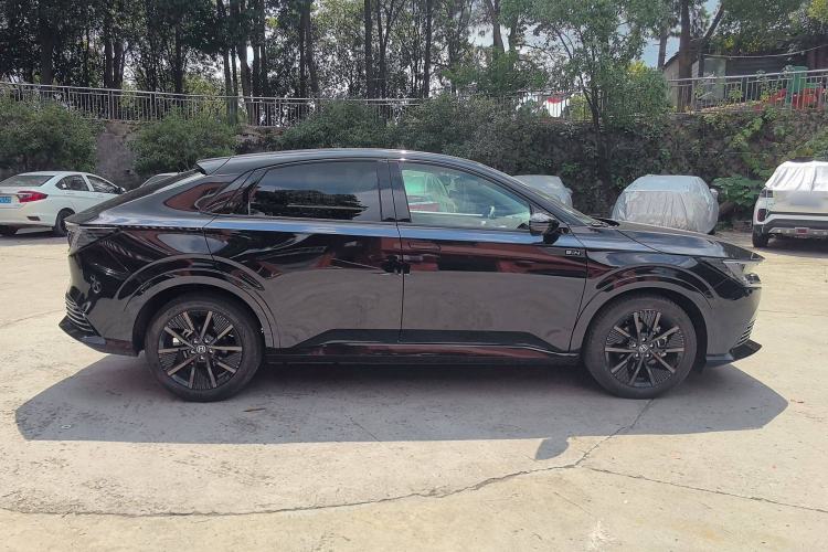 Used Honda e:NP2 2024 Advanced Edition Exterior 2
