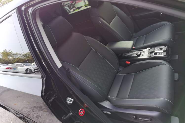 Used Honda e:NP2 2024 Advanced Edition Right Front Seat
