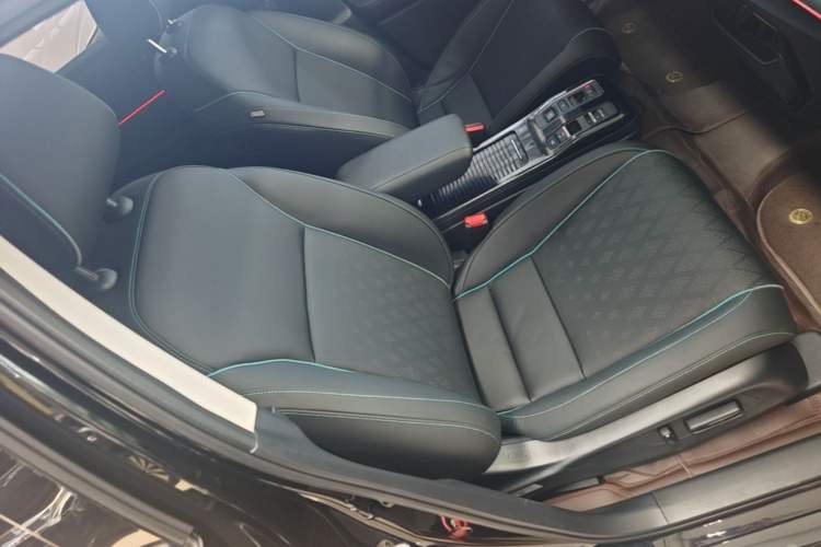 Used Honda e:NP2 2024 Advanced Edition Right Front Seat
