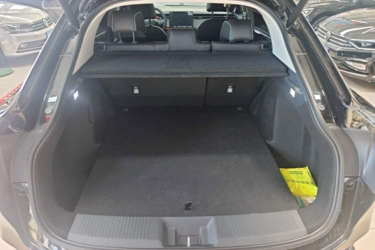 Used Honda e:NP2 2024 Advanced Edition Trunk