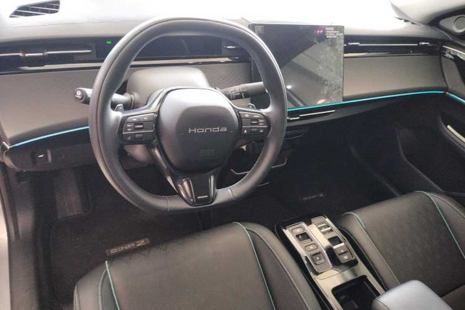 Used Honda e:NP2 2024 Advanced Edition Center Console