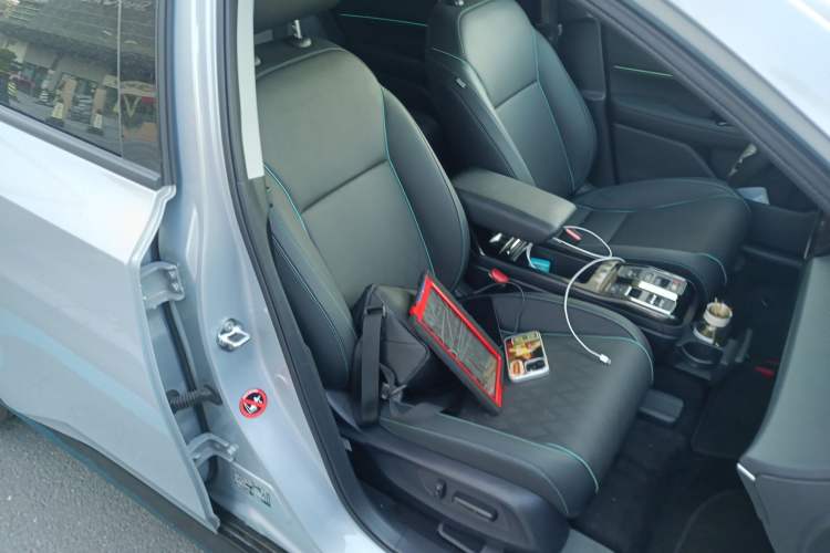 Used Honda e:NP2 2024 Advanced Edition Right Front Seat