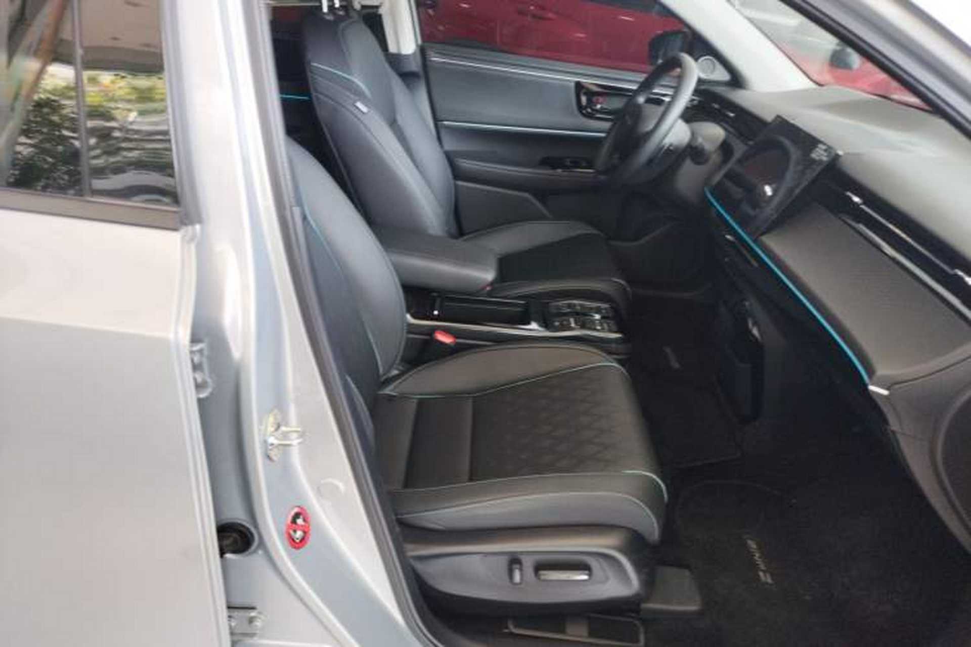 Used Honda e:NP2 2024 Advanced Edition Right Front Seat