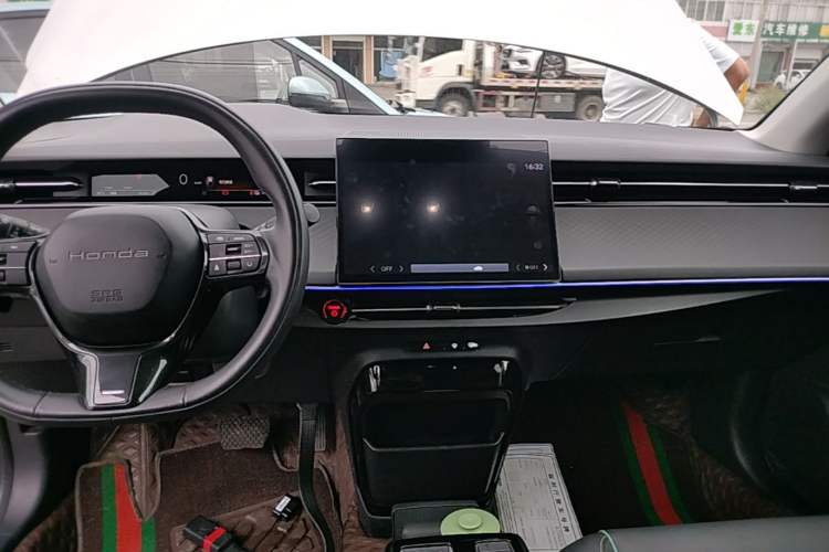 Used Honda e:NP2 2024 Advanced Edition Audio And AC Panel