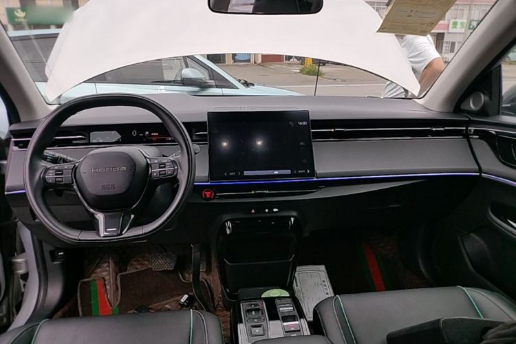 Used Honda e:NP2 2024 Advanced Edition Center Console