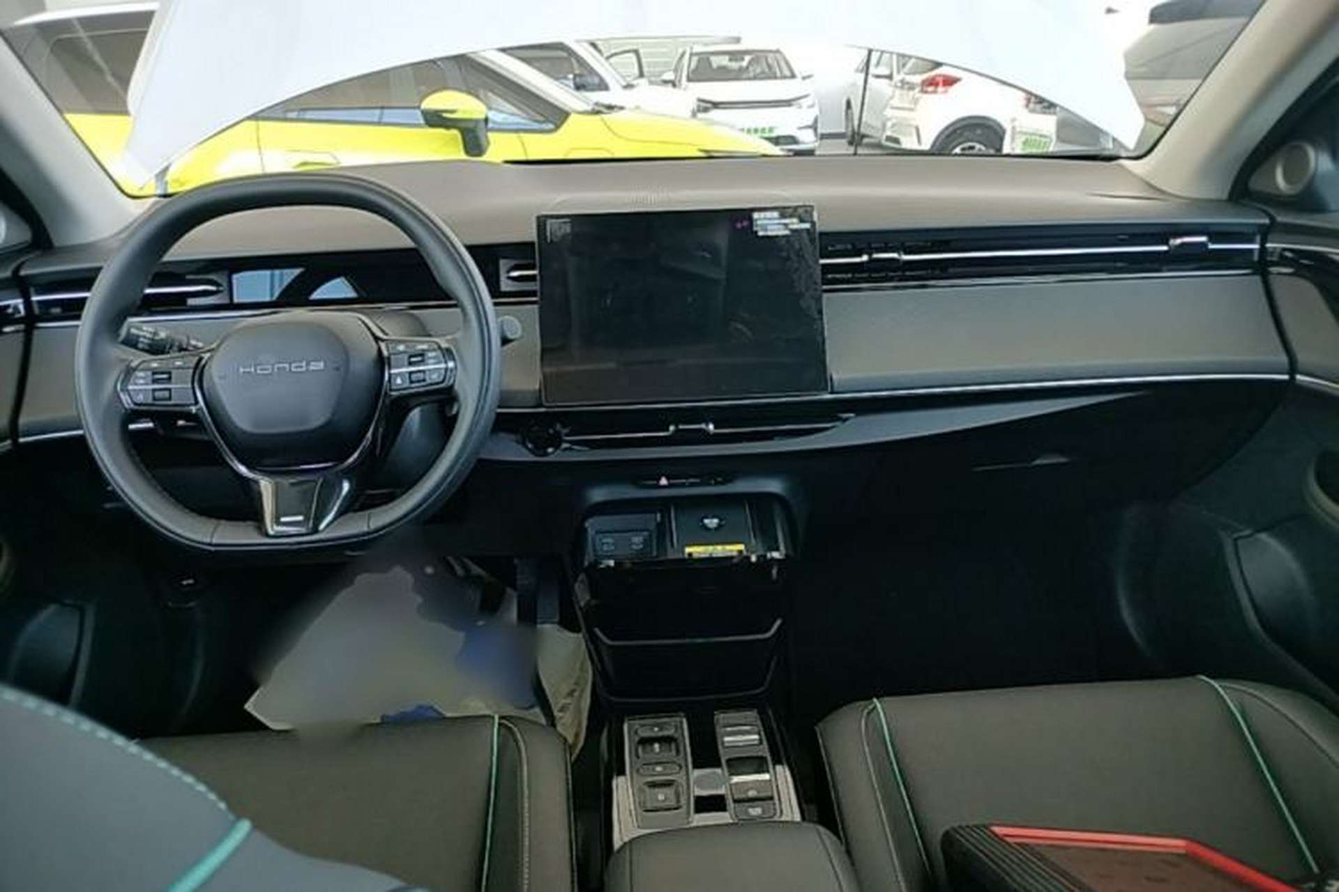 Used Honda e:NP2 2024 Advanced Edition Center Console
