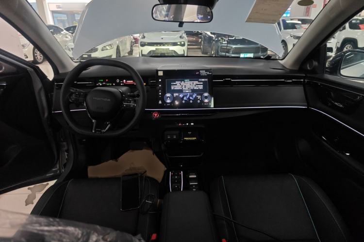 Used Honda e:NP2 2024 Advanced Edition Interior 2