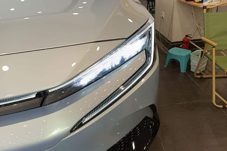 Used Honda e:NP2 2024 Advanced Edition Left Front Headlight
