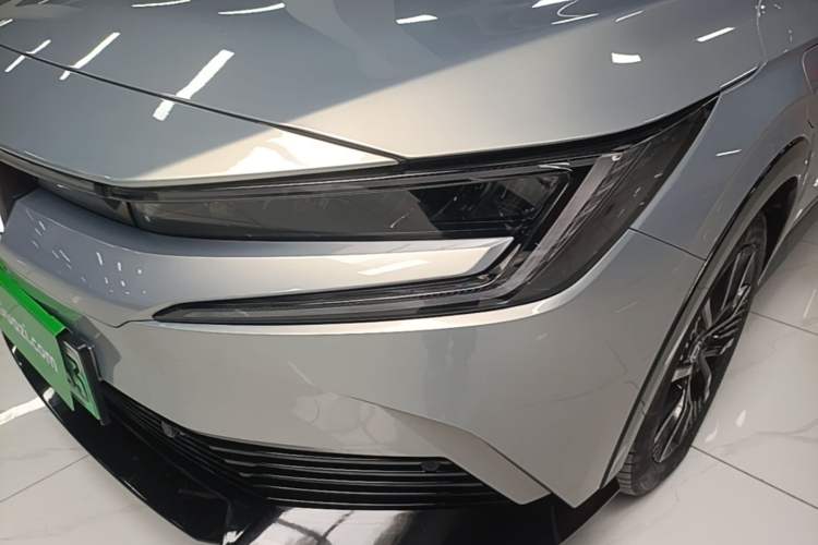 Used Honda e:NP2 2024 Advanced Edition Left Front Headlight