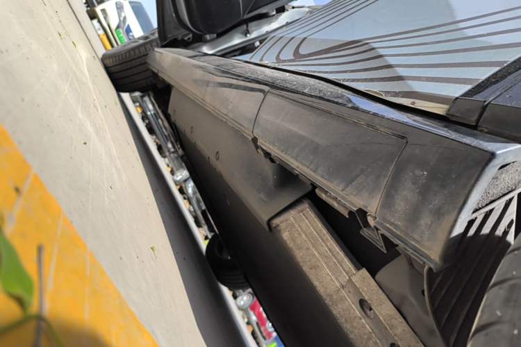 Used Honda e:NP2 2024 Advanced Edition Left Side Sill