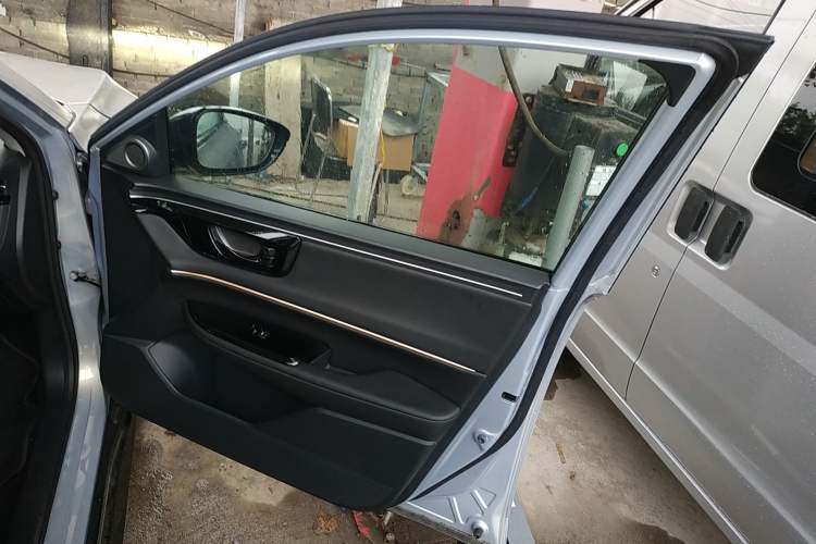 Used Honda e:NP2 2024 Advanced Edition Right Front Door Interior