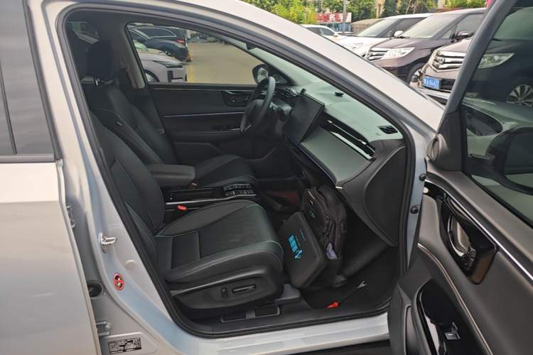 Used Honda e:NP2 2024 Advanced Edition Right Front Seat
