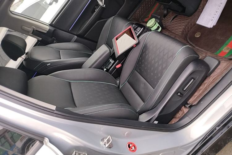 Used Honda e:NP2 2024 Advanced Edition Right Front Seat
