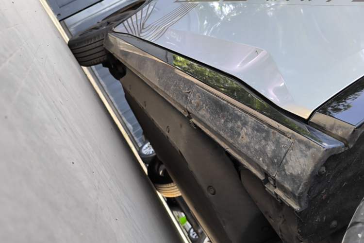 Used Honda e:NP2 2024 Advanced Edition Right Side Sill
