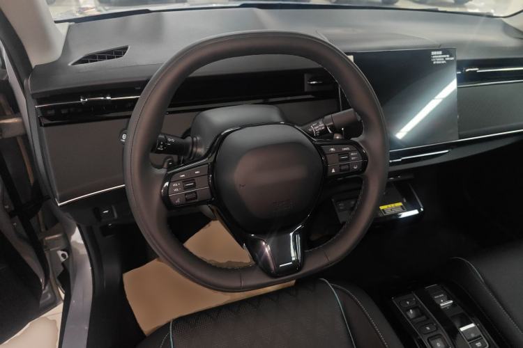 Used Honda e:NP2 2024 Advanced Edition Steering Wheel