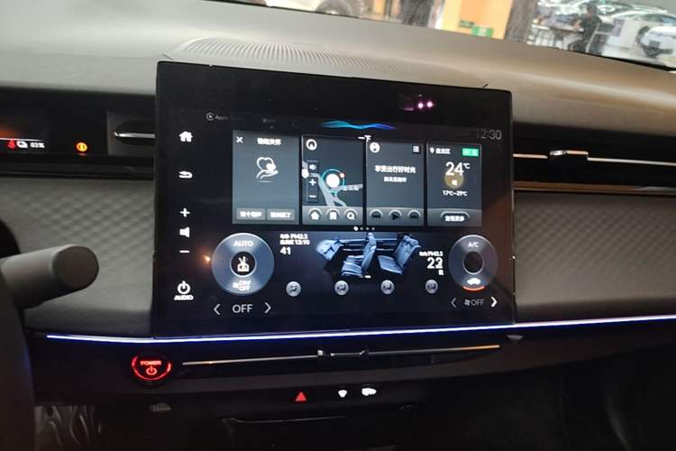 Used Honda e:NP2 2024 Advanced Edition Audio And AC Panel