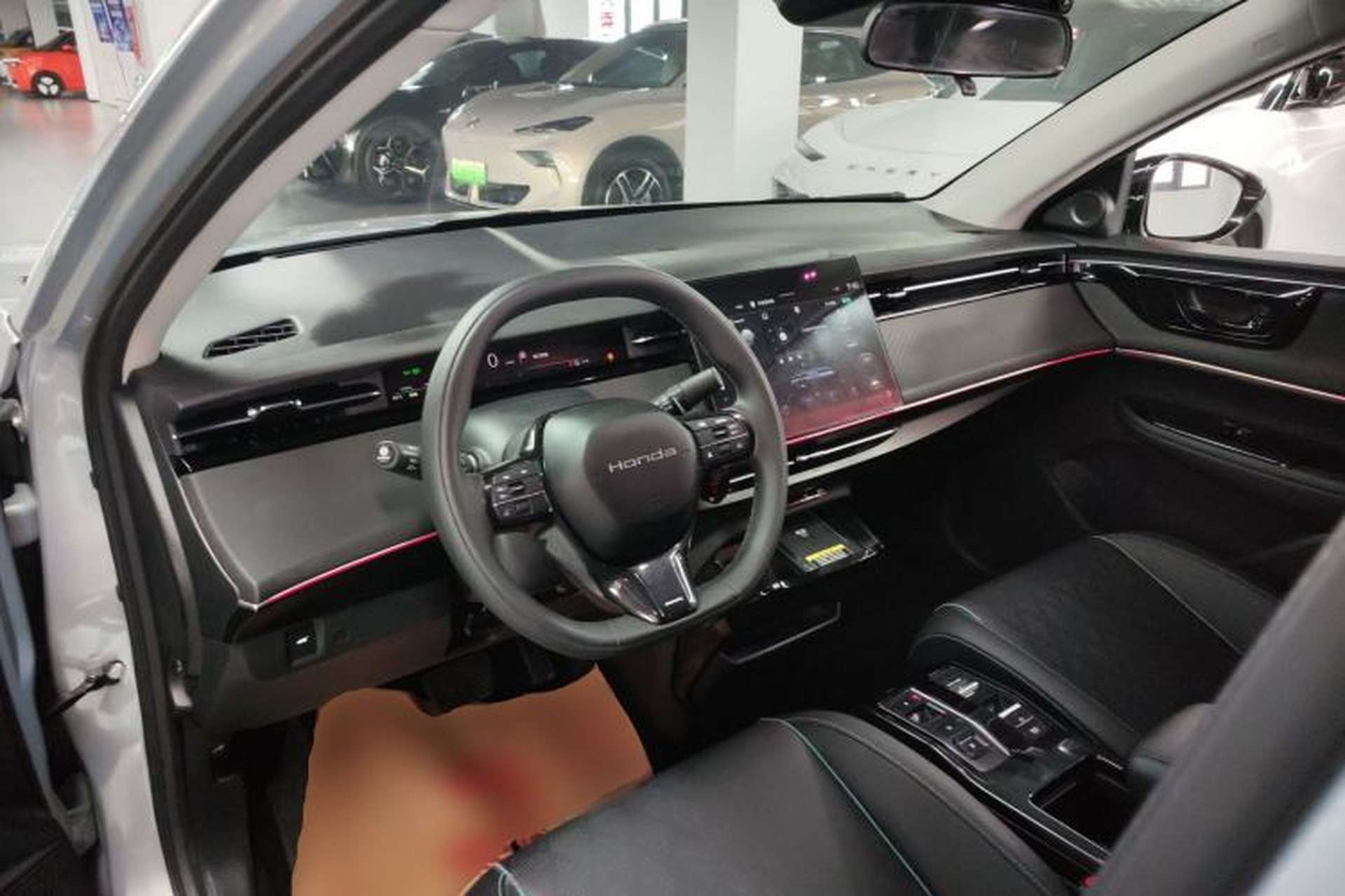 Used Honda e:NP2 2024 Advanced Edition Center Console