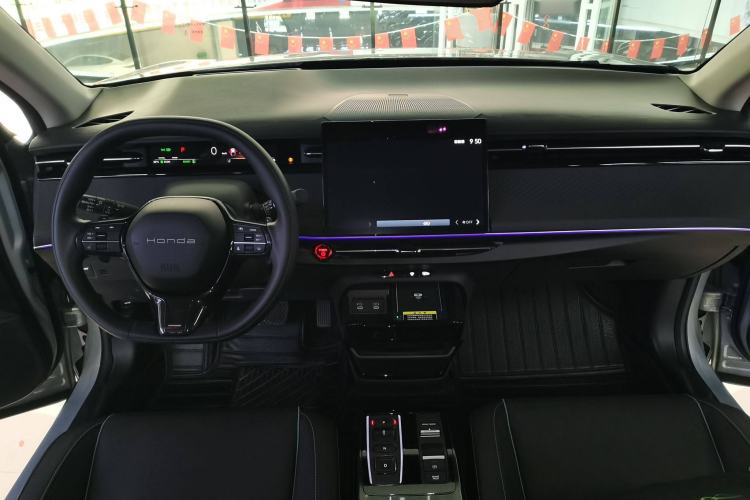 Used Honda e:NP2 2024 Advanced Edition Center Console