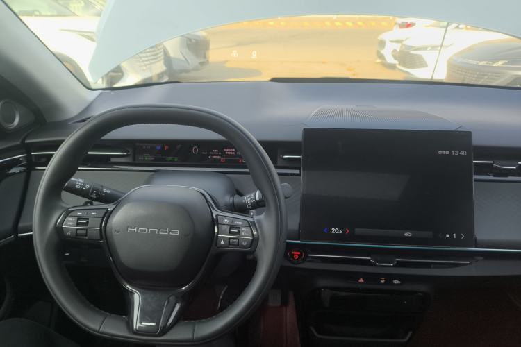 Used Honda e:NP2 2024 Advanced Edition Center Console