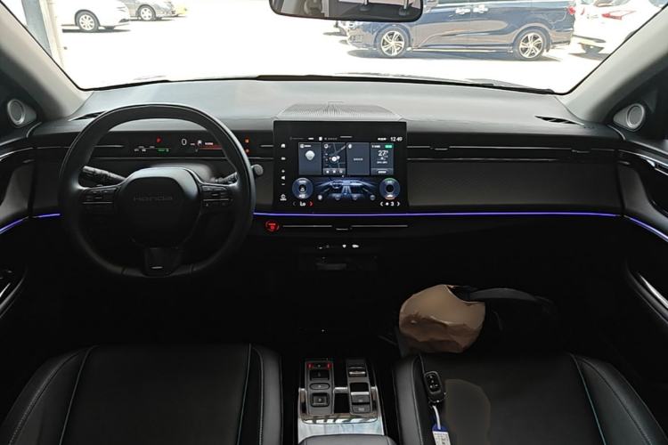 Used Honda e:NP2 2024 Advanced Edition Center Console