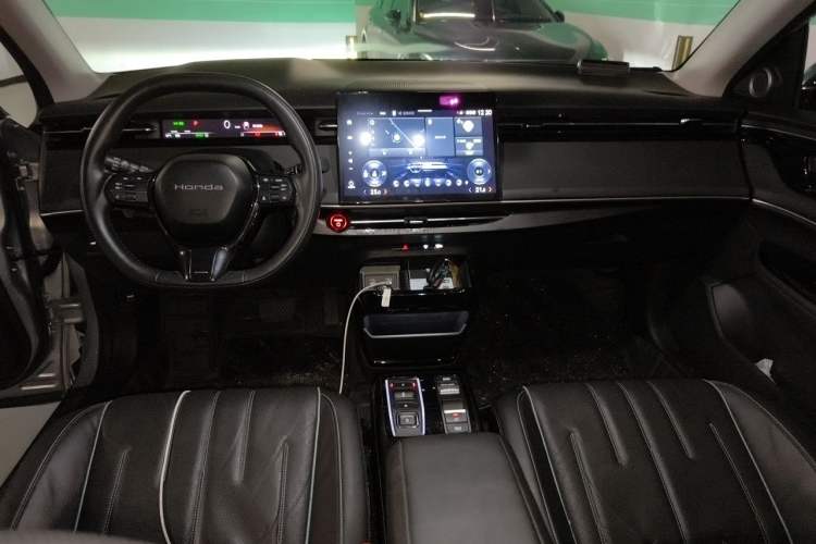 Used Honda e:NP2 2024 Advanced Edition Center Console