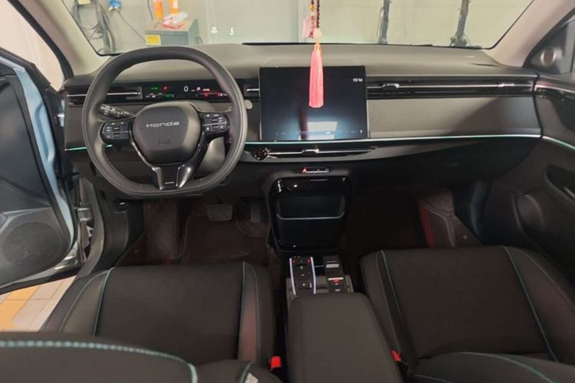 Used Honda e:NP2 2024 Advanced Edition Center Console