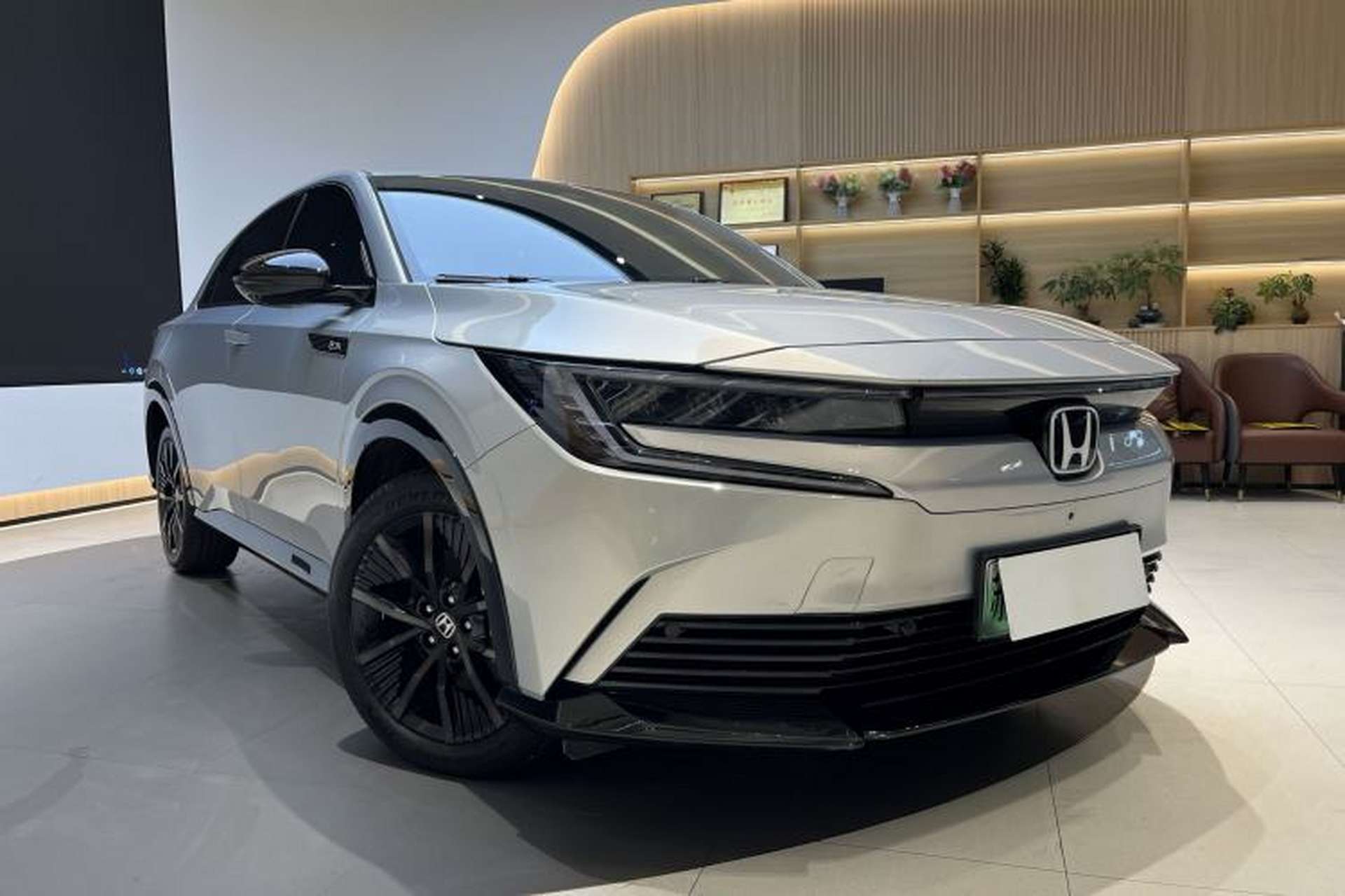 Used Honda e:NP2 2024 Advanced Edition Exterior 6