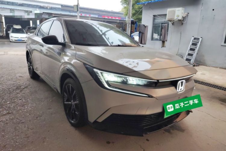 Used Honda e:NP2 2024 Advanced Edition Front Right 45 Deg