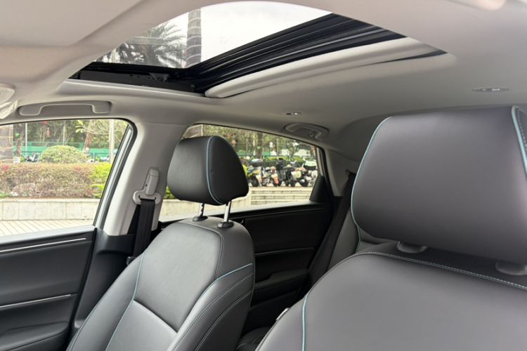 Used Honda e:NP2 2024 Advanced Edition Headliner