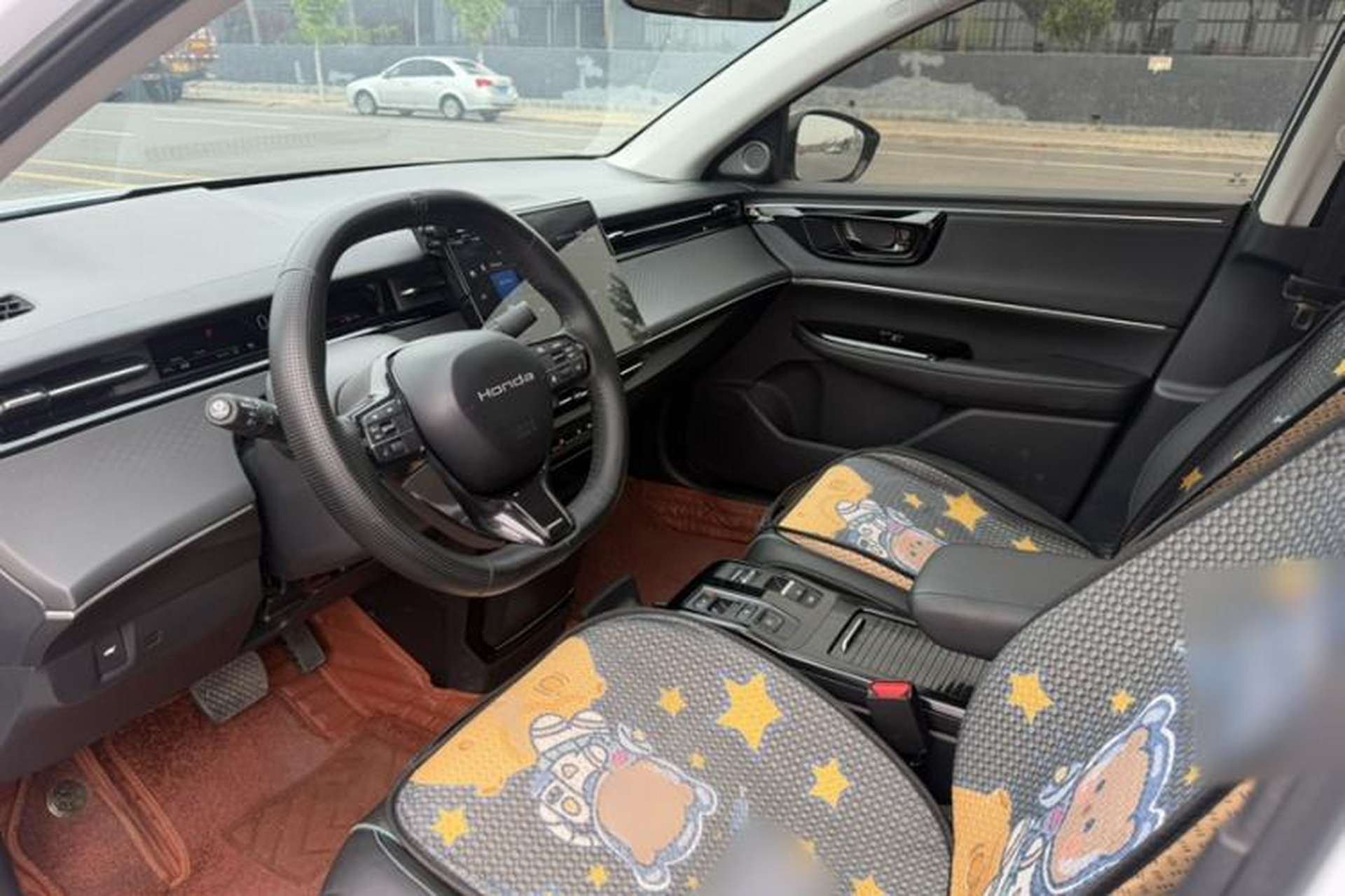 Used Honda e:NP2 2024 Advanced Edition Interior 2
