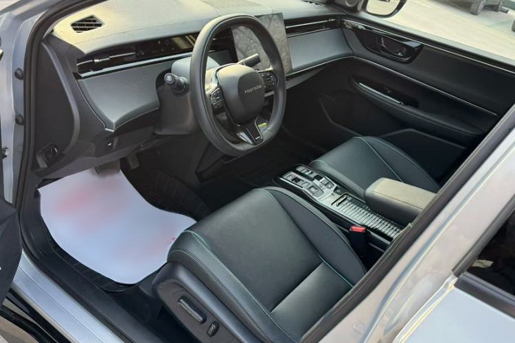 Used Honda e:NP2 2024 Advanced Edition Interior 2
