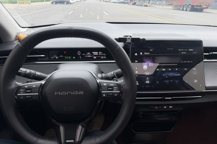 Used Honda e:NP2 2024 Advanced Edition Interior 4