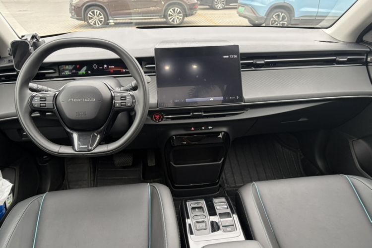 Used Honda e:NP2 2024 Advanced Edition Interior 9