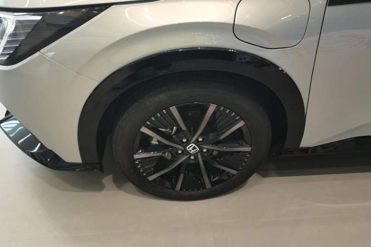 Used Honda e:NP2 2024 Advanced Edition Left Front Wheel Hub