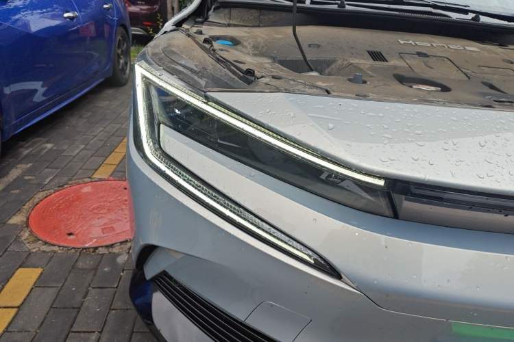 Used Honda e:NP2 2024 Advanced Edition Right Front Headlight