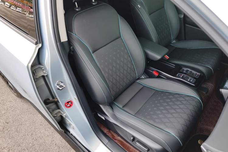 Used Honda e:NP2 2024 Advanced Edition Right Front Seat
