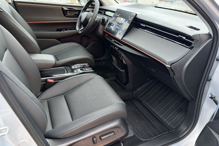 Used Honda e:NP2 2024 Advanced Edition Right Front Seat