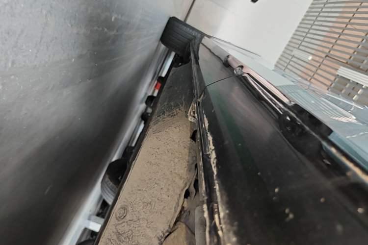 Used Honda e:NP2 2024 Advanced Edition Right Side Sill