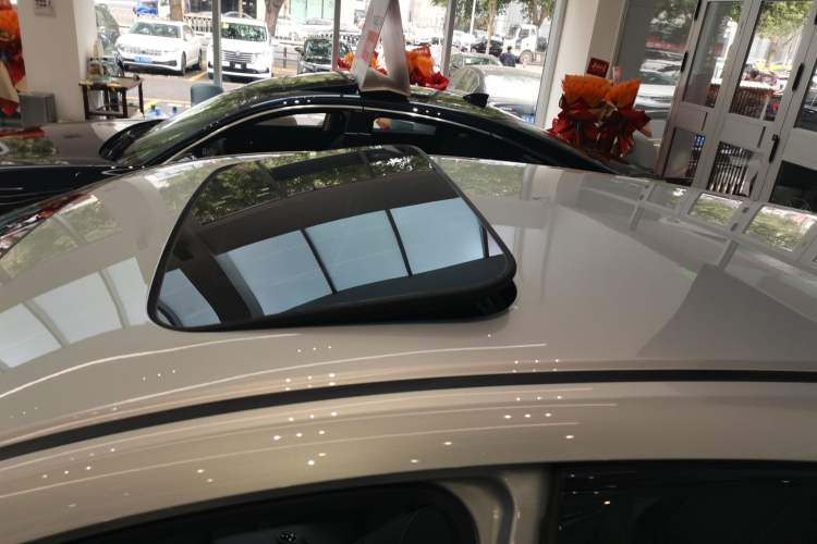 Used Honda e:NP2 2024 Advanced Edition Roof