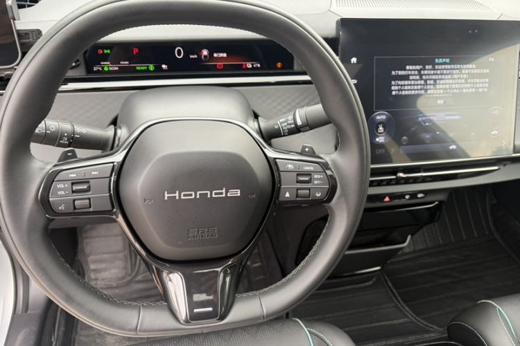 Used Honda e:NP2 2024 Advanced Edition Steering Wheel