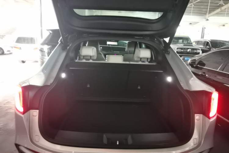 Used Honda e:NP2 2024 Advanced Edition Trunk
